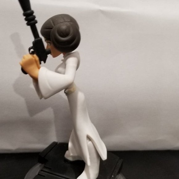 LOOSE: Disney Infinity 3.0 Star Wars Princess Leia - Picture 5 of 6